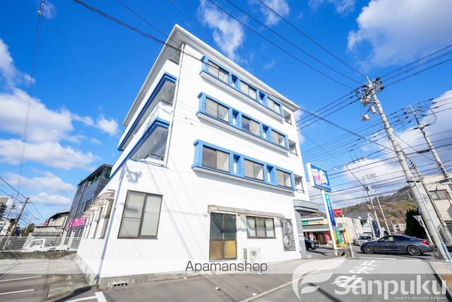 ソレイユ鷹ノ子駅前の外観写真