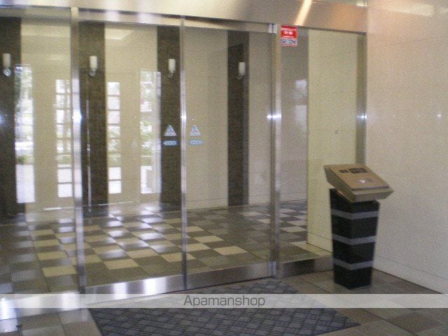 HF 西新宿レジデンスWESTの外観写真