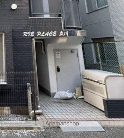 リエパレス立川の玄関写真