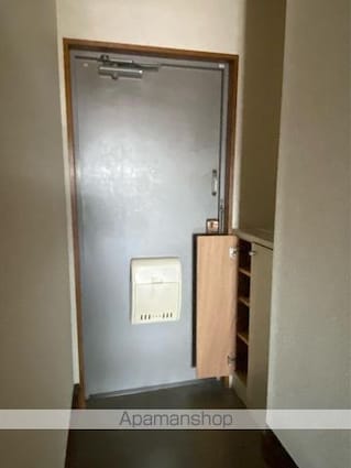 長栄マンション[1DK/30m2]の玄関