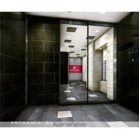 ララプレイスザ・神戸シルフの玄関写真