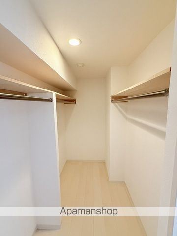 MODENA医大前の内装写真