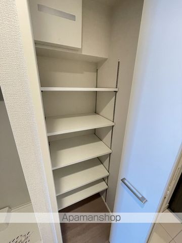 シーズンフラッツ柿の木坂の内装写真