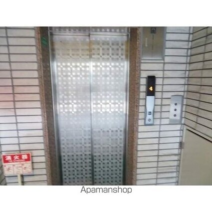 小宮ビル[1K/26.12m2]のロビー1