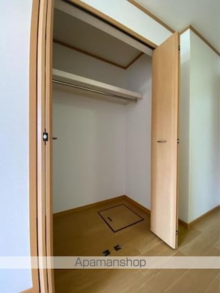 香川県高松市郷東町[1R/32.9m2]の収納