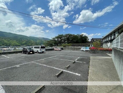 レオパレスプレジールずみの木[1K/23.18m2]の駐車場