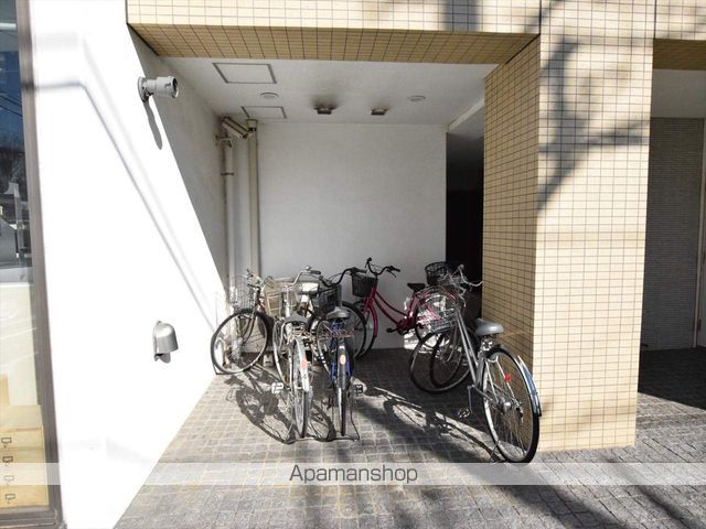 UNI−PORT相模の玄関写真