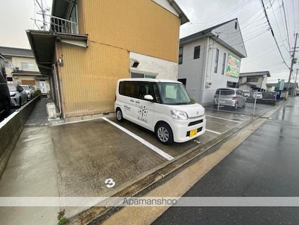 上天神町借家[3DK/58.65m2]の駐車場