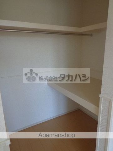 スザンヌ ラングランEの内装写真