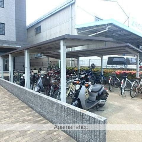 アンプルールベトン筑紫通りの外観写真