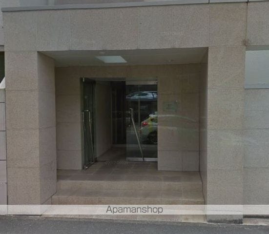 ST百道スイーツの玄関写真