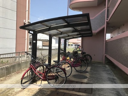 アウスレーゼⅡ[3LDK/69.55m2]の駐車場2