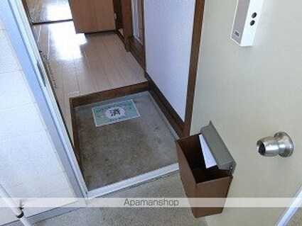 クリスタルハウス[1K/26.49m2]の玄関