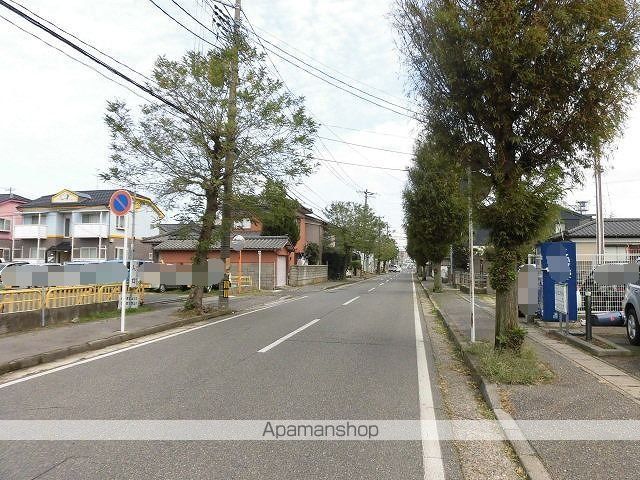 メゾンユニヴェールの周辺写真