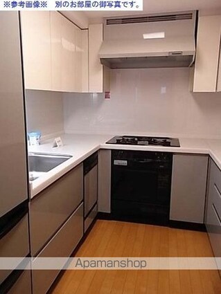 東京都新宿区河田町[1K/51.86m2]のキッチン