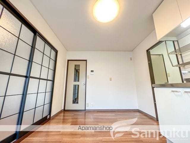 フレグランス有光 A棟の内装写真