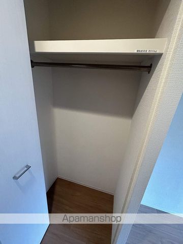 ESLEADOSAKAUMEDAWESTの内装写真