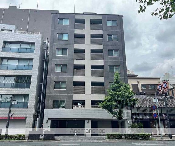 ジオ御所南河原町二条の外観写真