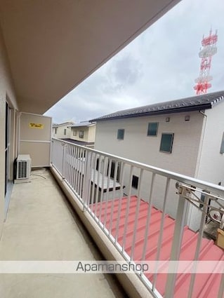 イーストパレス[3LDK/61.2m2]のバルコニー