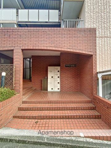 サンライズ青葉台の玄関写真