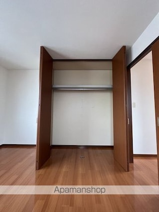 エミネンス小雑賀[3LDK/73.47m2]の収納