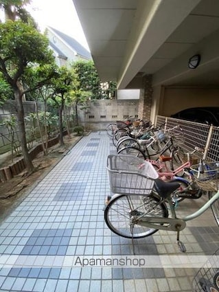 サーパス桜町[4LDK/82.73m2]の共用部3