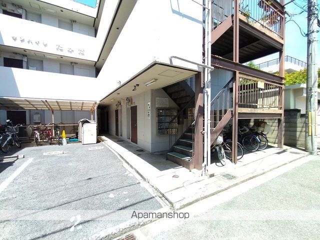 サンハイツたかだの玄関写真