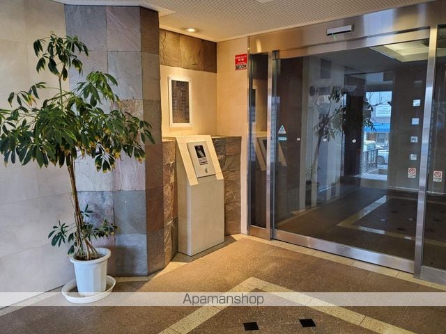 アメックス西新セレストの玄関写真