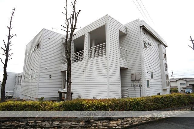半田ビレッジ6号棟の外観写真