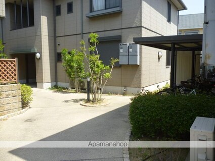 和歌山県和歌山市中島[2LDK/53.6m2]の共用部4