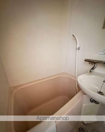 ドルフ３[1R/21m2]のバス