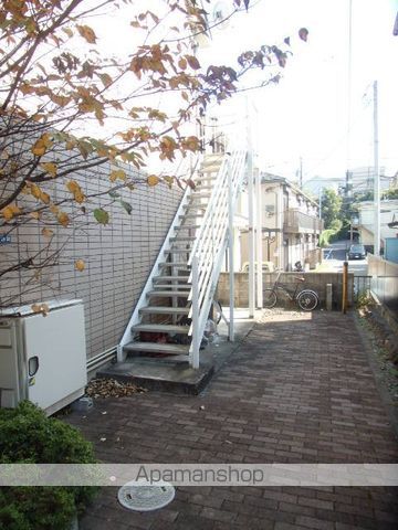 レオパレスパークサイドの玄関写真