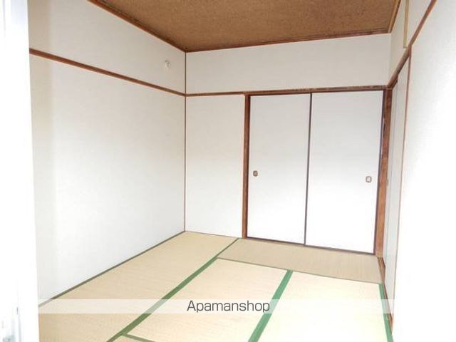 ビレッジハウス的場2号棟の内装写真