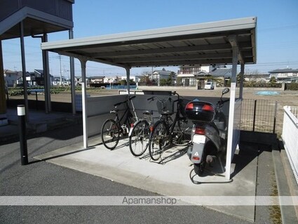 群馬県邑楽郡大泉町大字古氷[1K/28.24m2]のエントランス