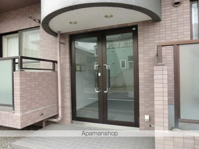 グレートバリーIの玄関写真