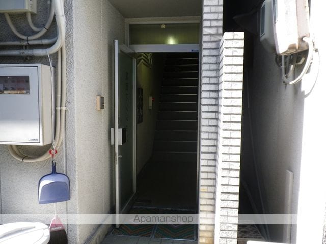 友田マンションの玄関写真