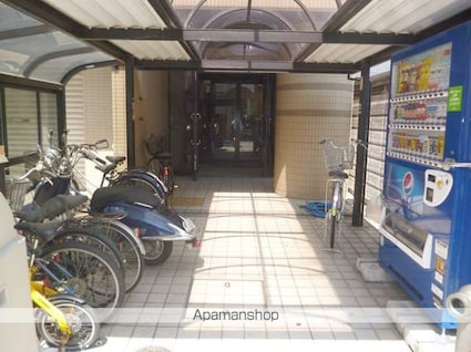 和歌山県和歌山市新通６丁目[1K/22.32m2]の共用部2