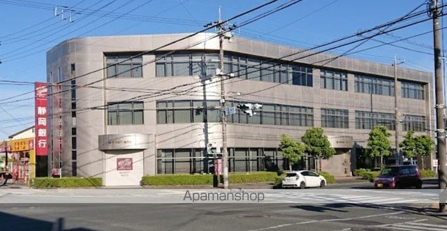 川島貸家の周辺写真