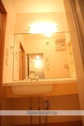 和歌山県和歌山市鷹匠町１丁目[1R/30.03m2]の洗面所