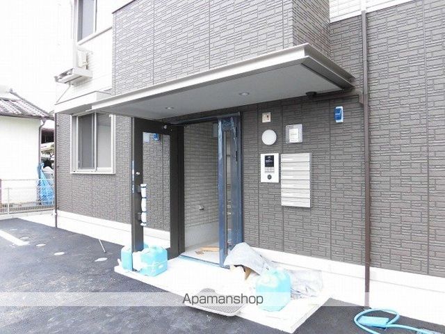 ボヌール八景水谷の玄関写真