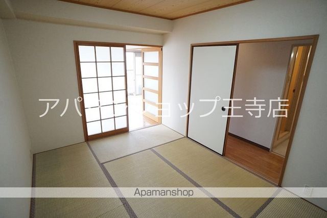 星和台プラザの内装写真