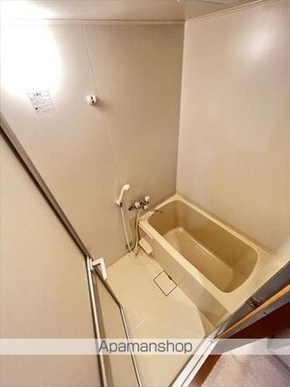 和歌山県和歌山市手平３丁目[1K/24.7m2]のバス