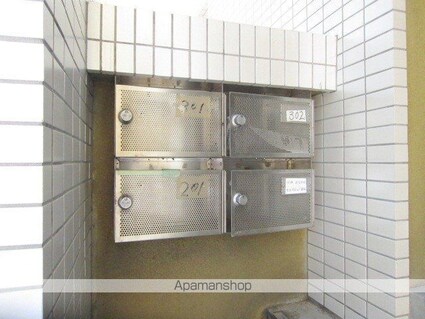 長野県長野市大字鶴賀七瀬中町[2LDK/52.25m2]の共用部2