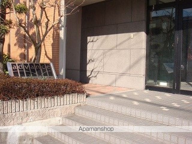 アドバンスの玄関写真