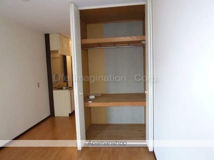 プラザエイト[1R/20m2]の収納