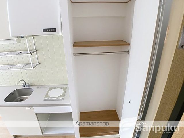ネオハイツ南松山の内装写真