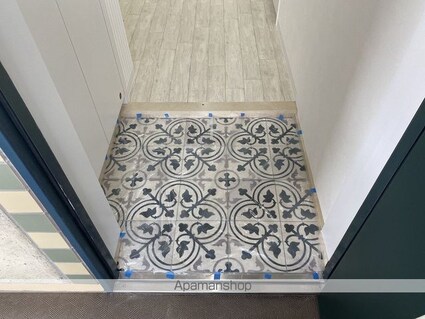 Ｎａｔｕｒａｌ　Ｈｏｕｓｅ　Ｅｉｍｉ　Ｓ棟[1K/33.33m2]の玄関