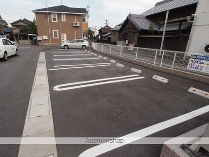 アーバン　ドエル桜　Ａ[1LDK/37.13m2]の駐車場1