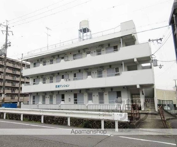 西浦マンションの外観写真