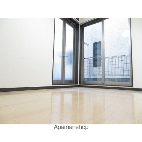 スリーワンの内装写真